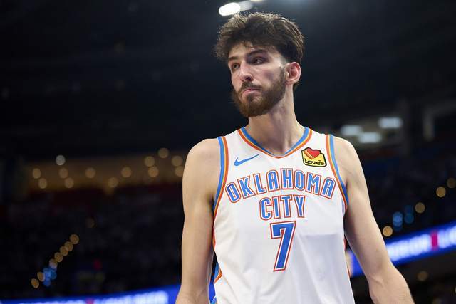 五大联赛助攻榜：萨卡居首 亚马尔9次排第2